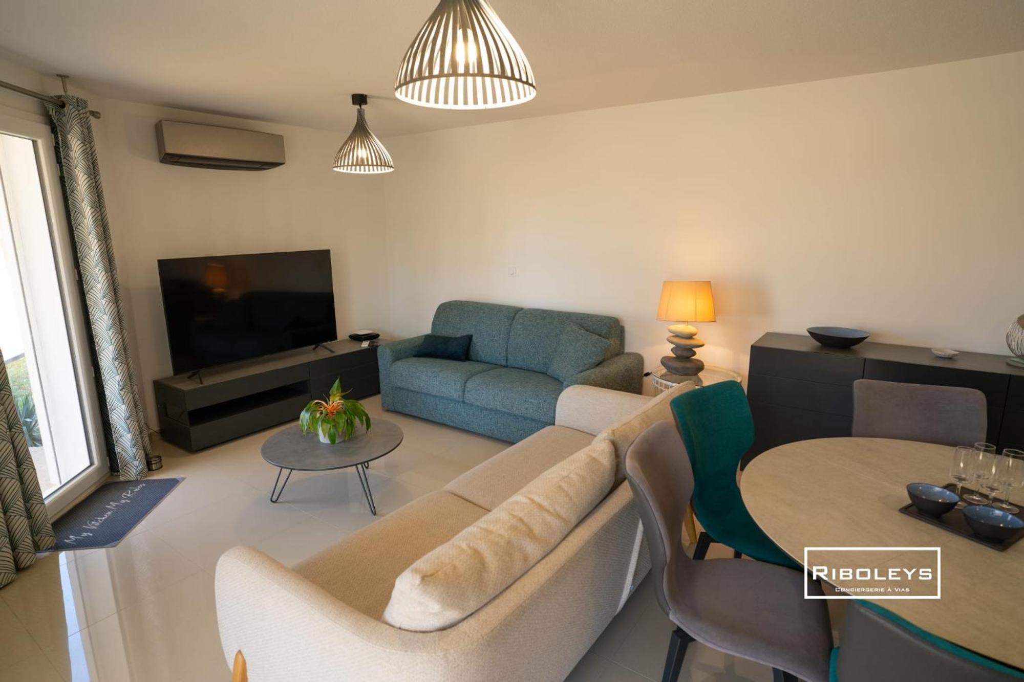 Grand T3 Neuf Climatise Avec Wifi A 100M De La Plage ヴィア エクステリア 写真