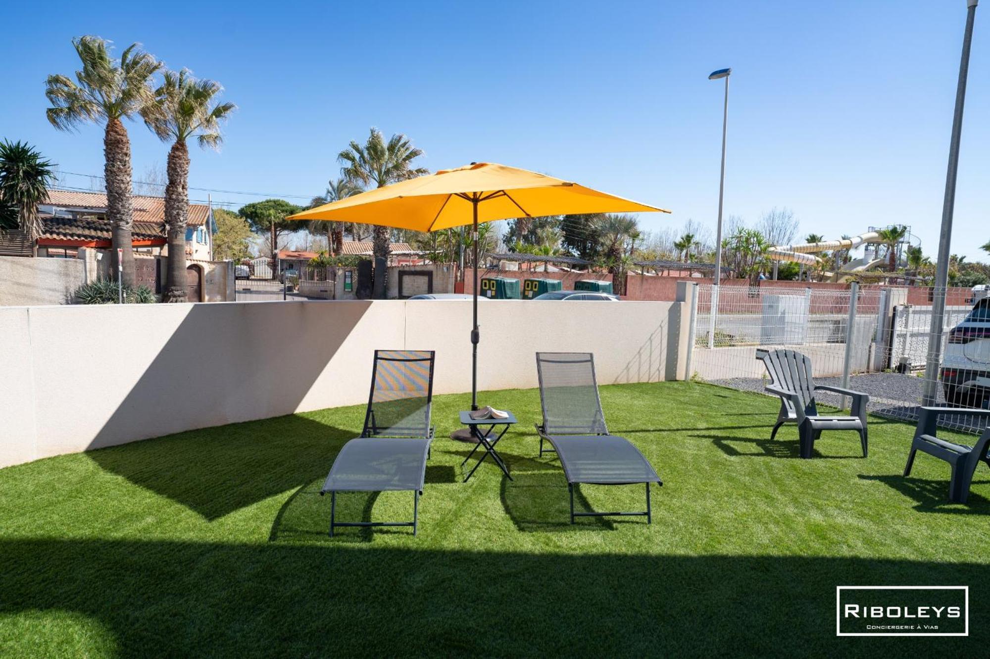 Grand T3 Neuf Climatise Avec Wifi A 100M De La Plage ヴィア エクステリア 写真