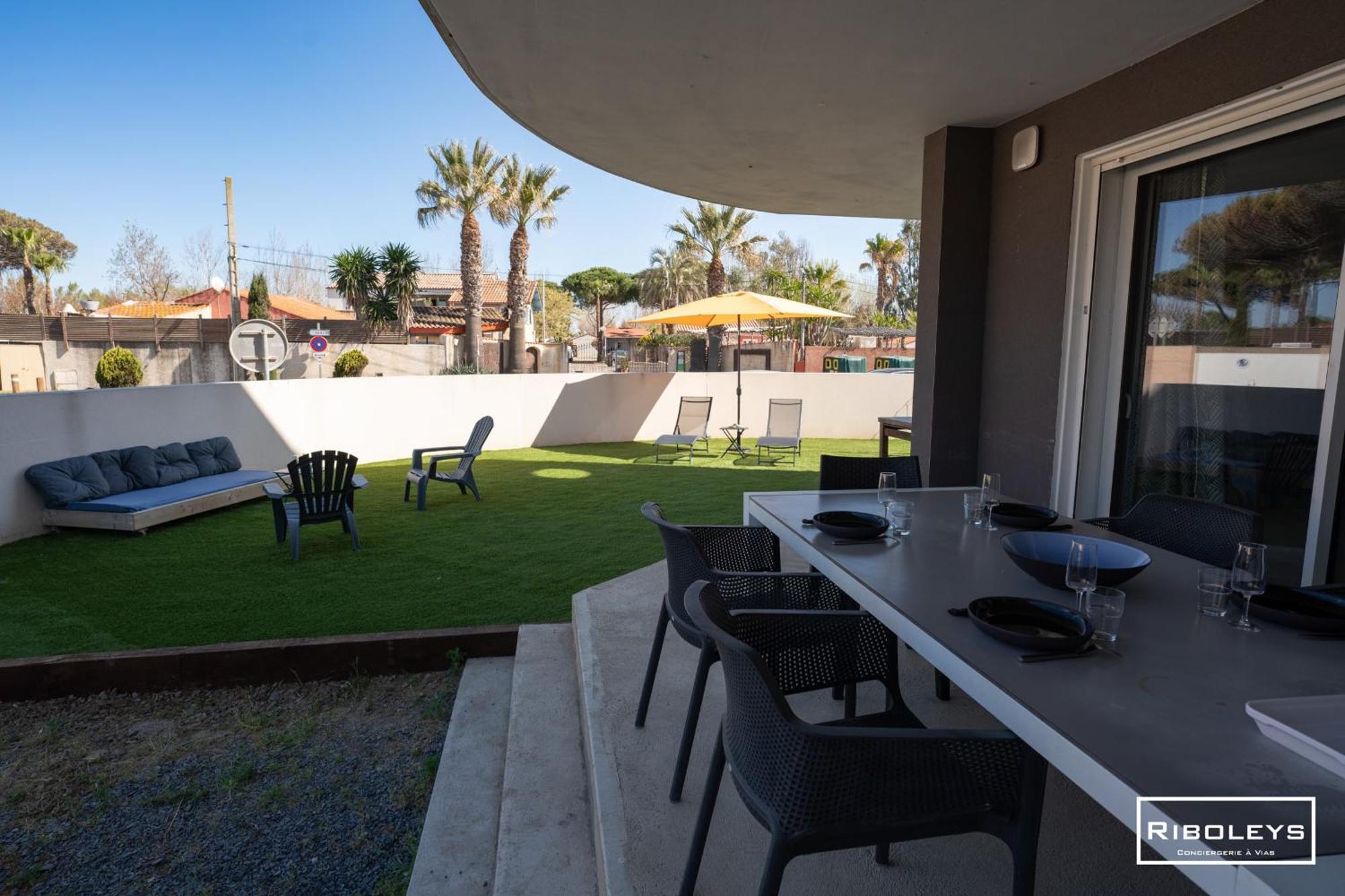 Grand T3 Neuf Climatise Avec Wifi A 100M De La Plage ヴィア エクステリア 写真